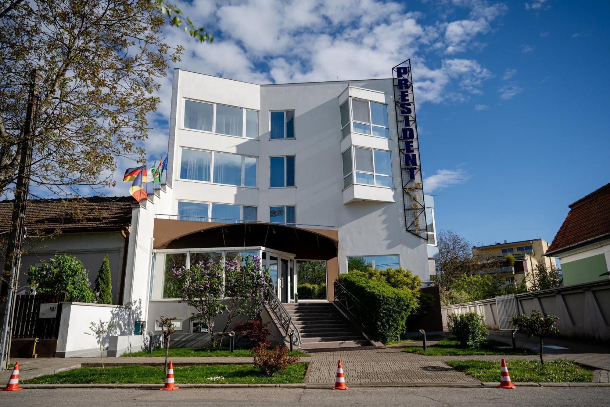 President Hotel Timisoara