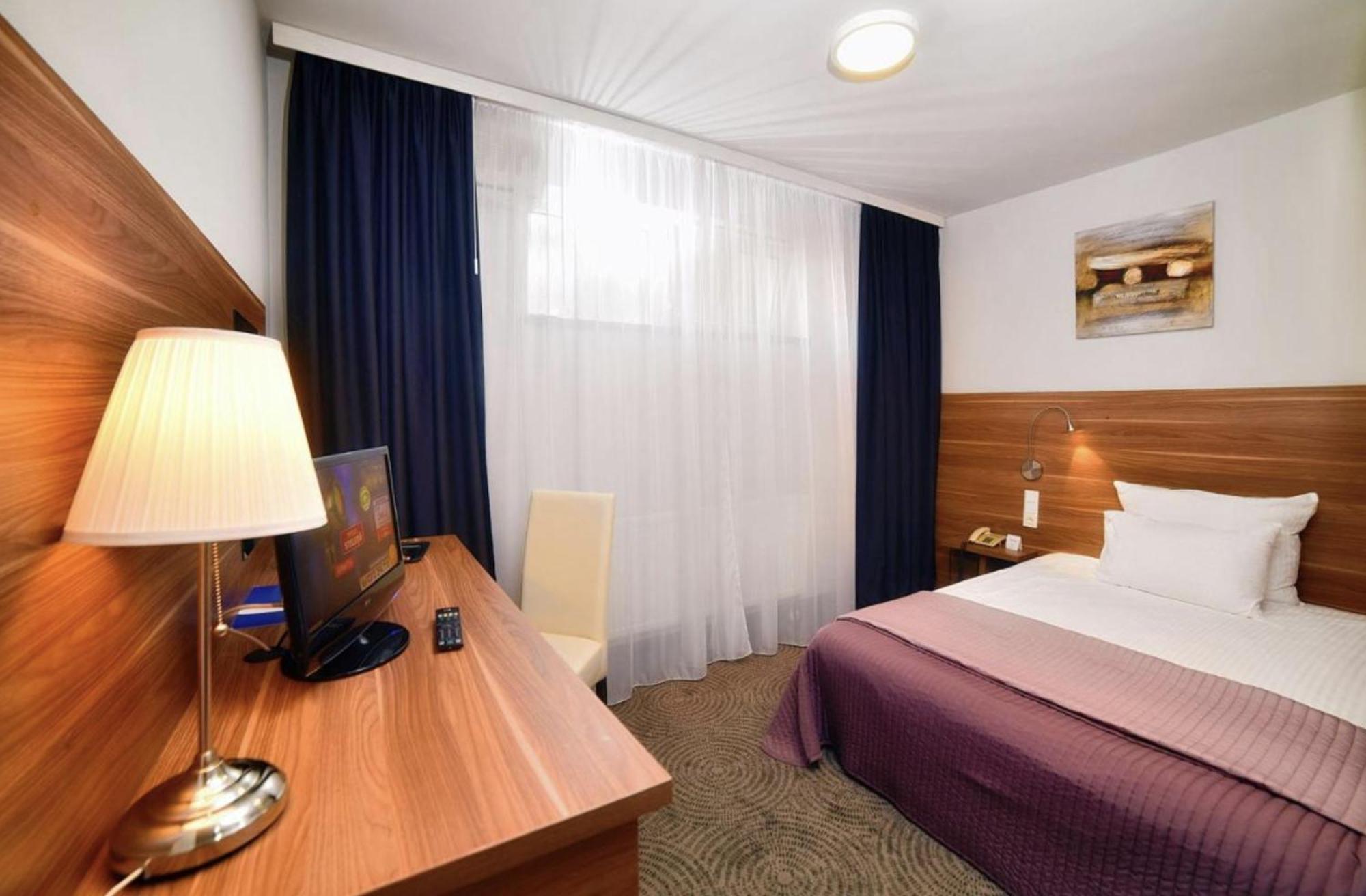 Hotel President 3*
